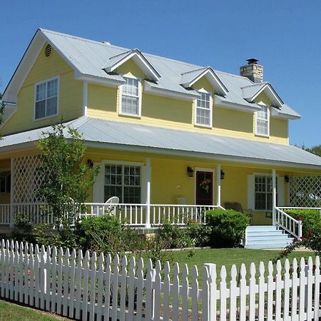 Yellow House B&B Salado Bagian luar foto