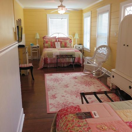 Yellow House B&B Salado Bagian luar foto