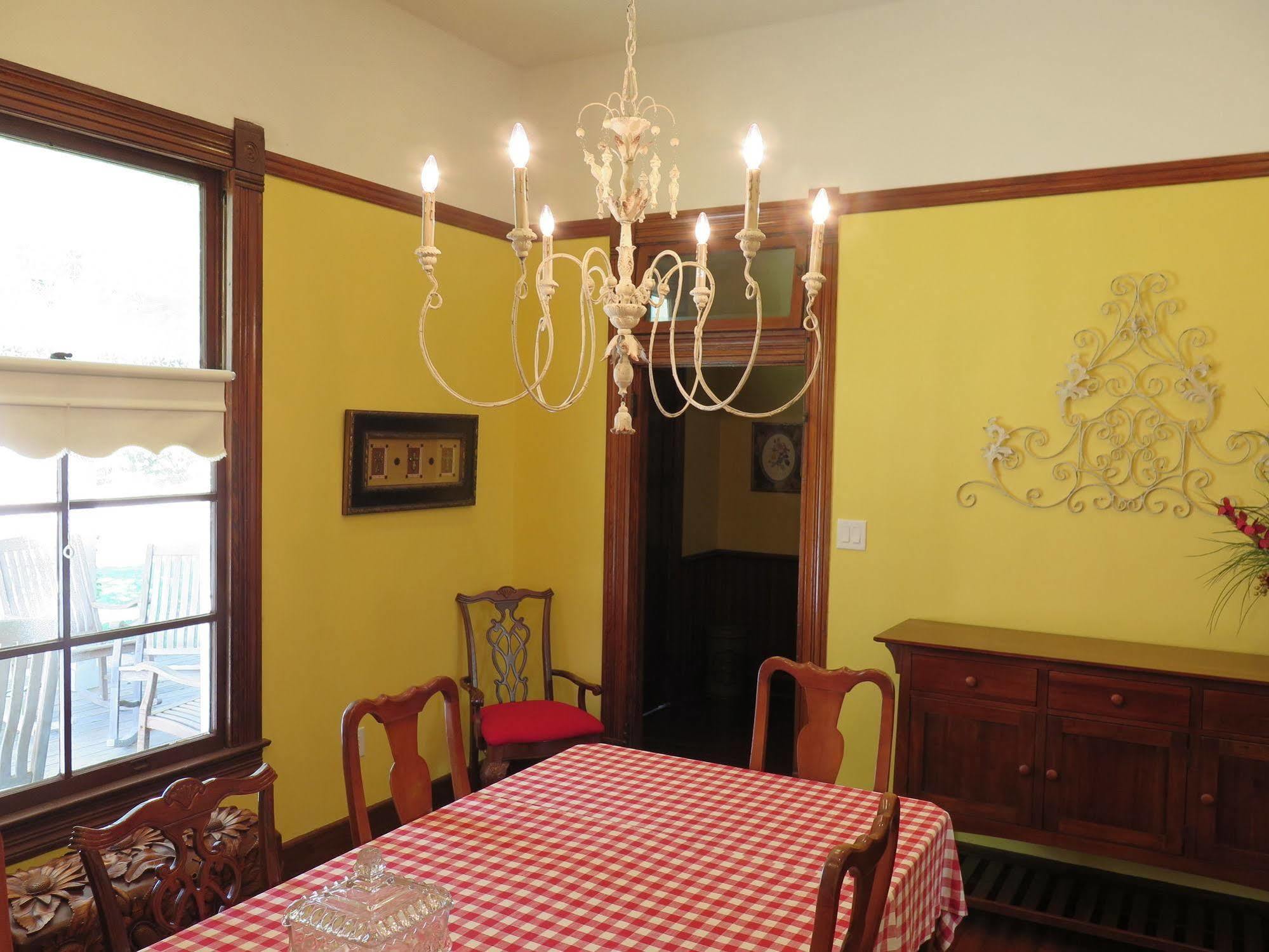 Yellow House B&B Salado Bagian luar foto