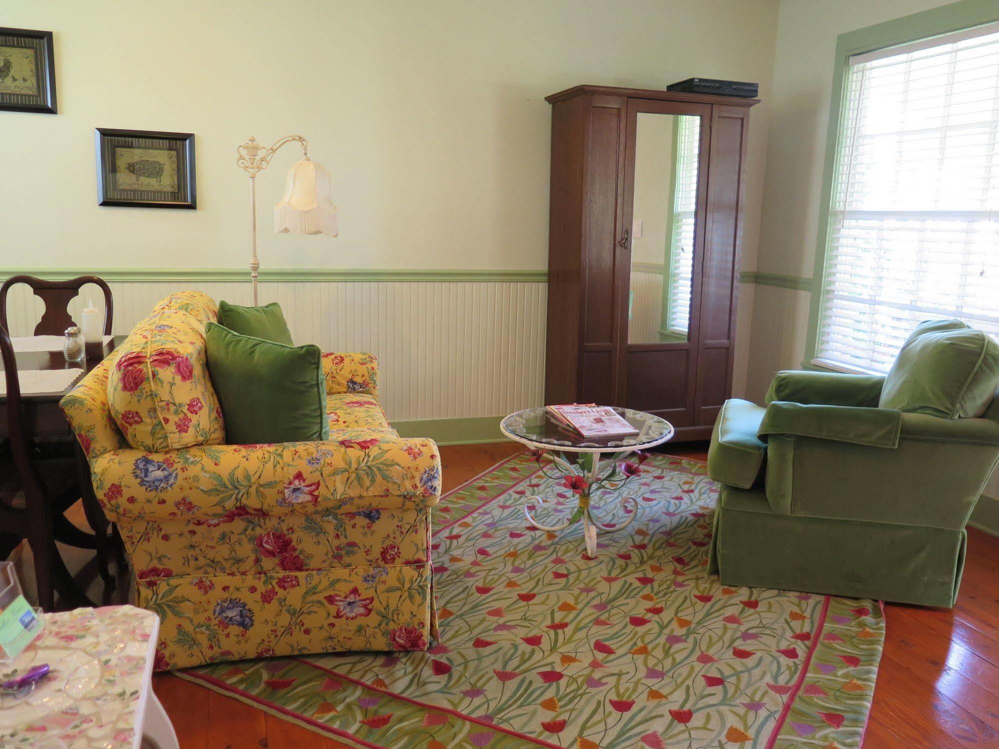 Yellow House B&B Salado Bagian luar foto