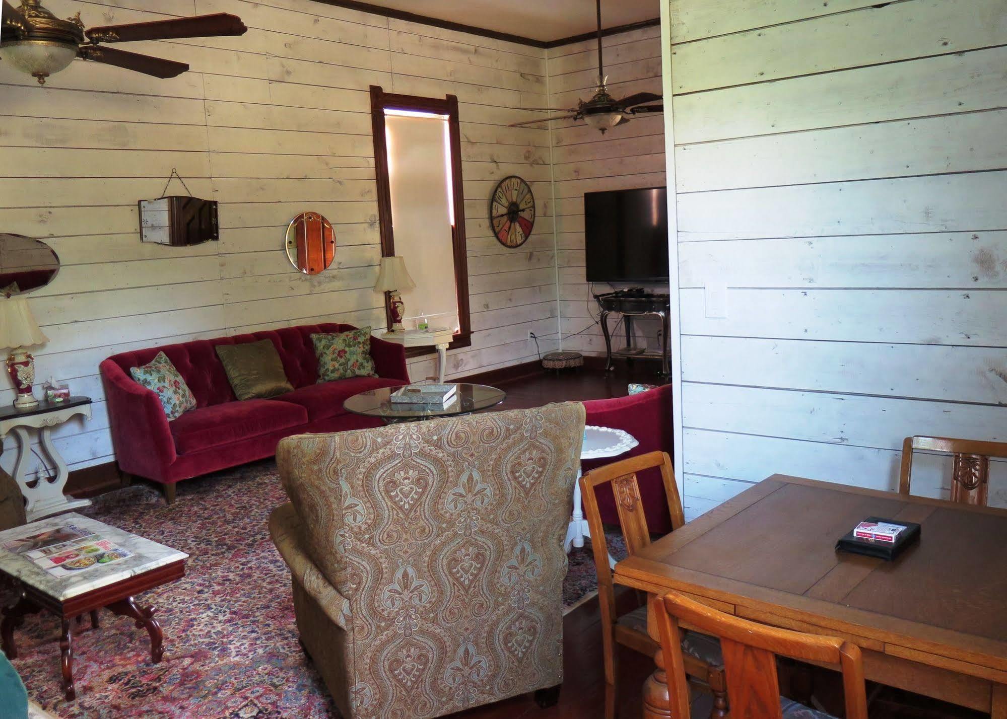 Yellow House B&B Salado Bagian luar foto